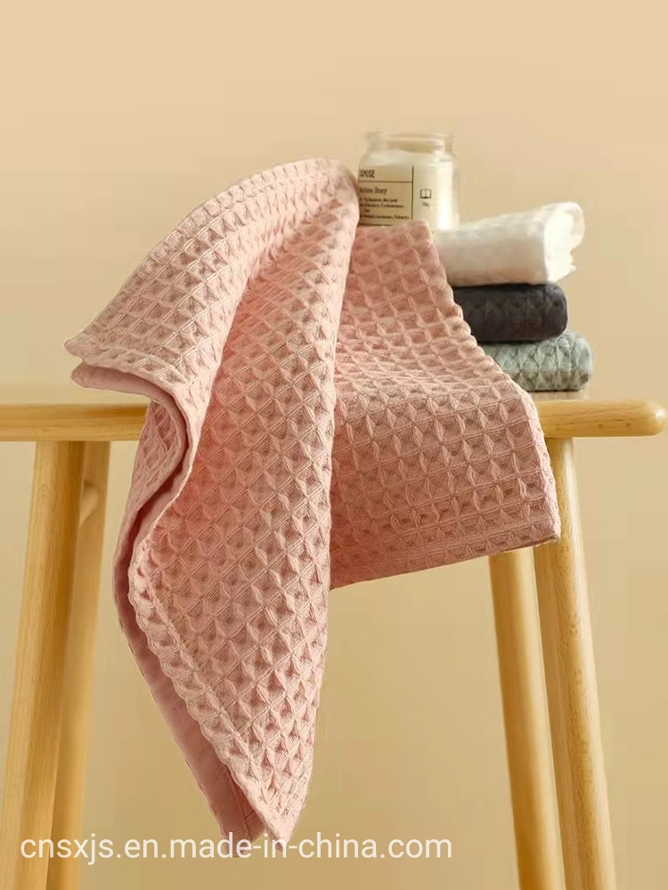 Pure Cotton Waffle Fabric Absorbs Water and Breathes Air